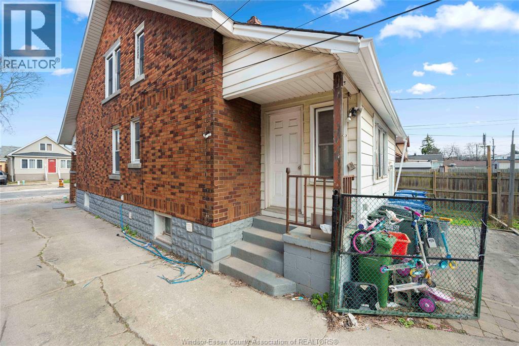 1839 St . Luke Unit# Upper Unit, Windsor, Ontario  N8W 3W8 - Photo 3 - 26020484