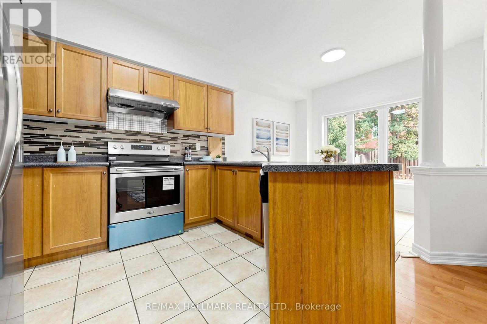 40 Idyllwood Avenue, Richmond Hill, Ontario  L4S 2P3 - Photo 18 - N13701390