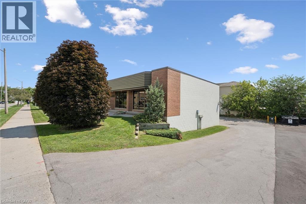 5 Paulander Drive, Kitchener, Ontario N2M 5B6 - Photo 4 - 40855845