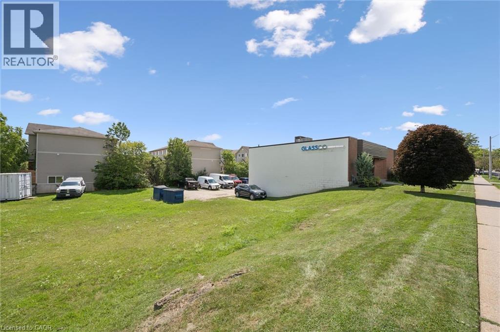 5 Paulander Drive, Kitchener, Ontario N2M 5B6 - Photo 5 - 40855845
