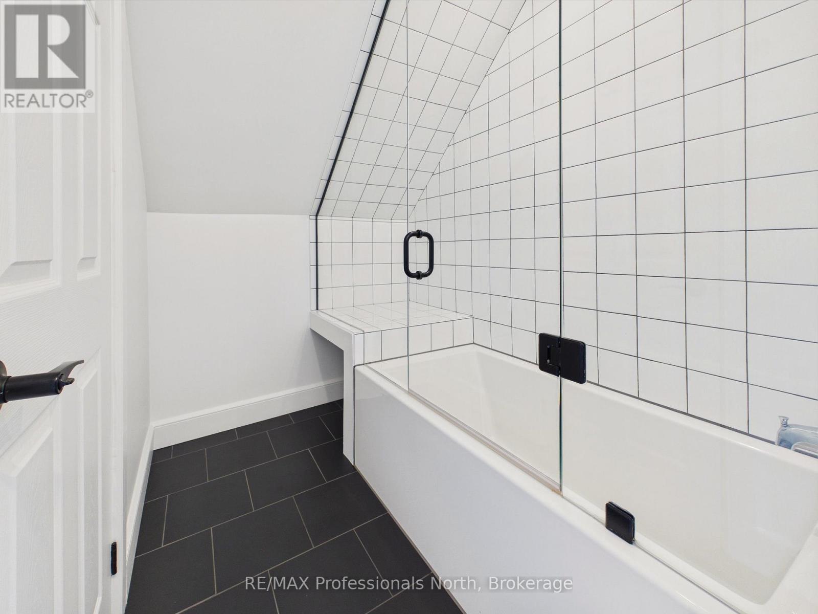 3 Spadina Avenue, Bracebridge, Ontario  P1L 1C7 - Photo 18 - X13701356