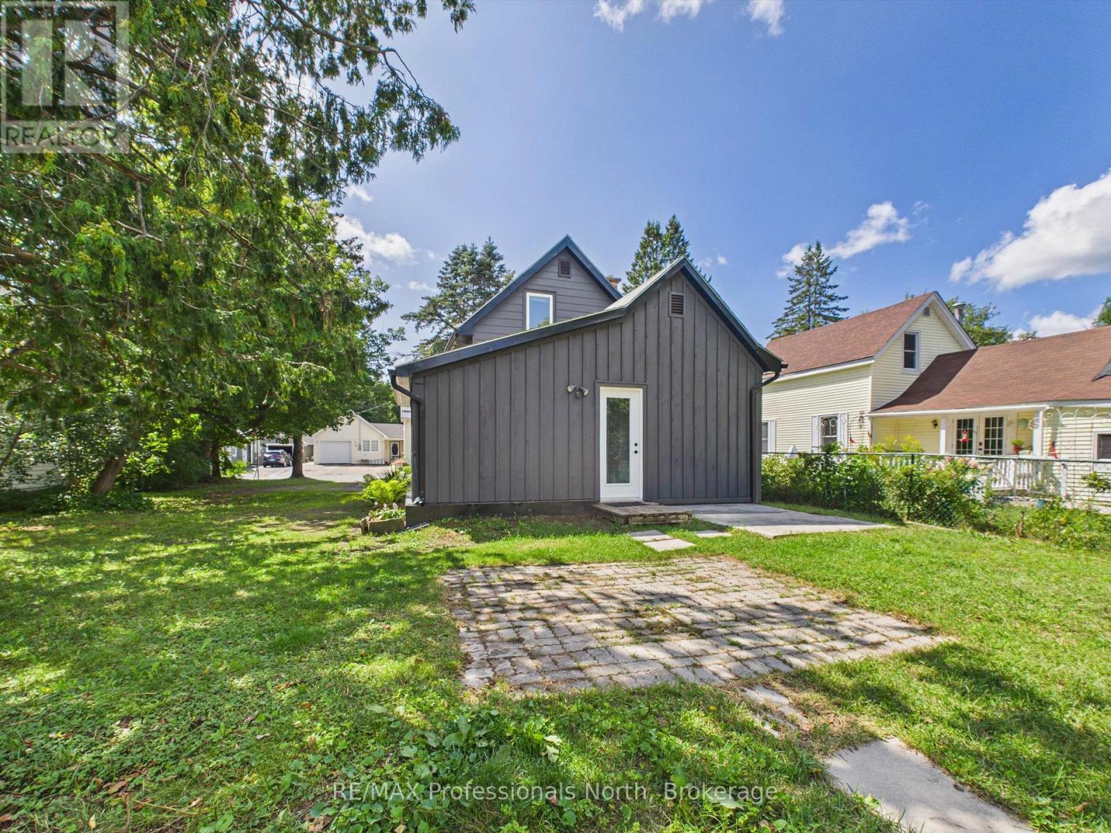 3 Spadina Avenue, Bracebridge, Ontario  P1L 1C7 - Photo 5 - X13701356