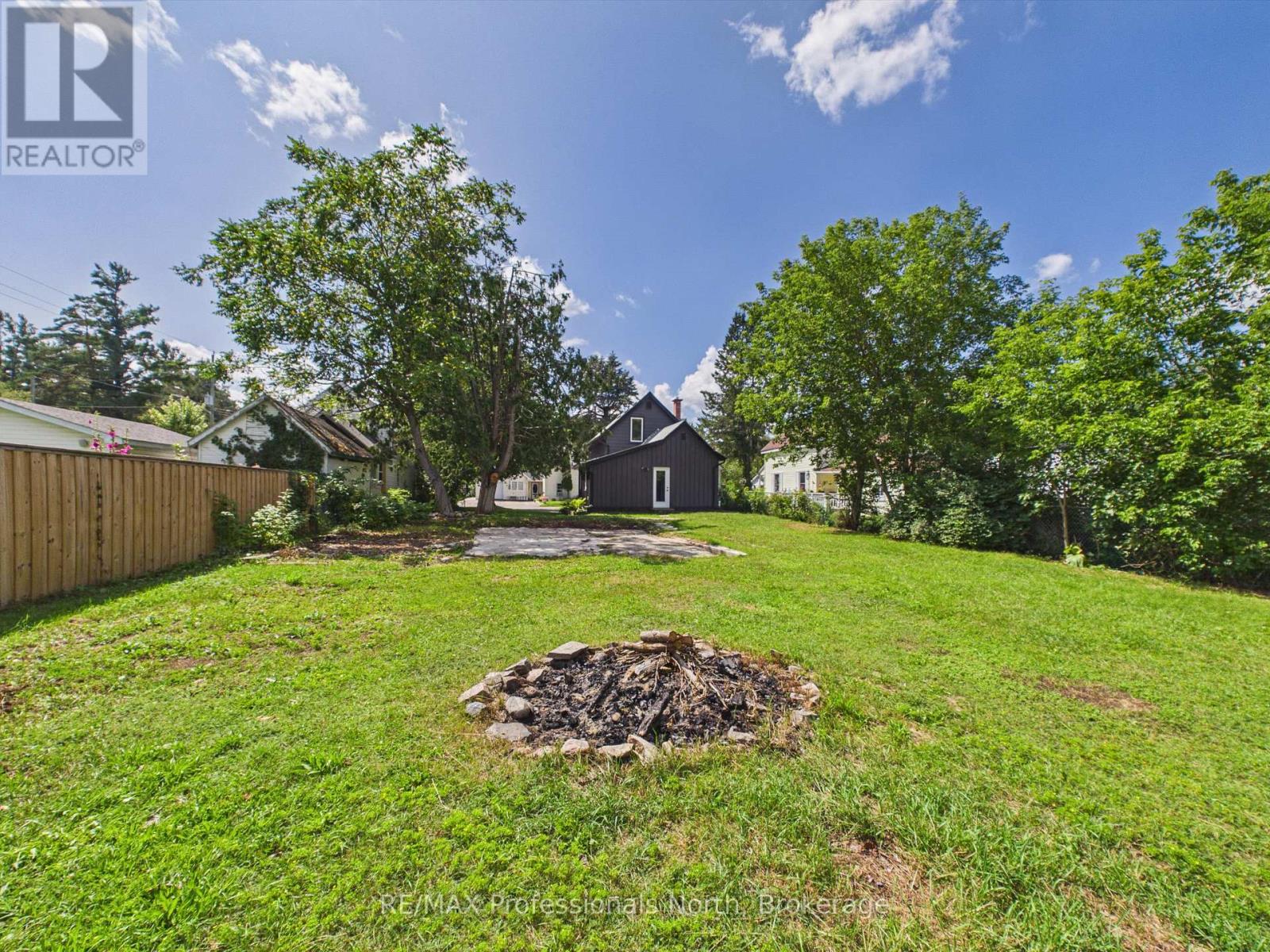3 Spadina Avenue, Bracebridge, Ontario  P1L 1C7 - Photo 7 - X13701356