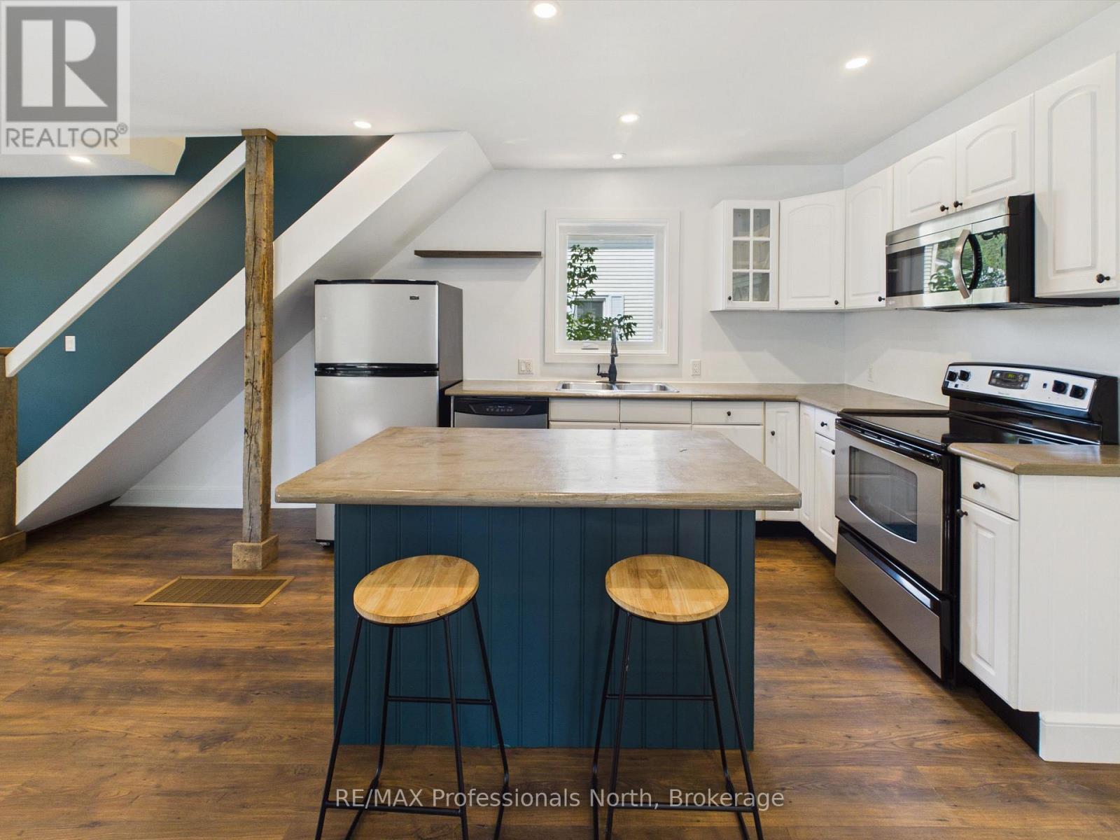 3 Spadina Avenue, Bracebridge, Ontario  P1L 1C7 - Photo 9 - X13701356