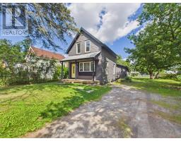 3 SPADINA AVENUE, Bracebridge, Ontario