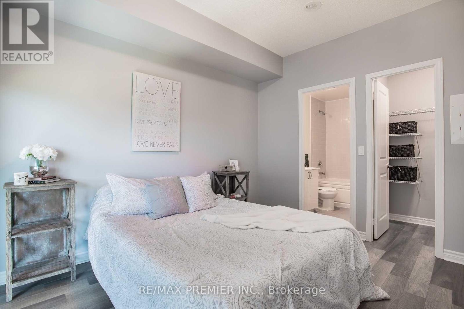 517 - 39 Annie Craig Drive, Toronto, Ontario M8V 0A3 - Photo 8 - W13701328