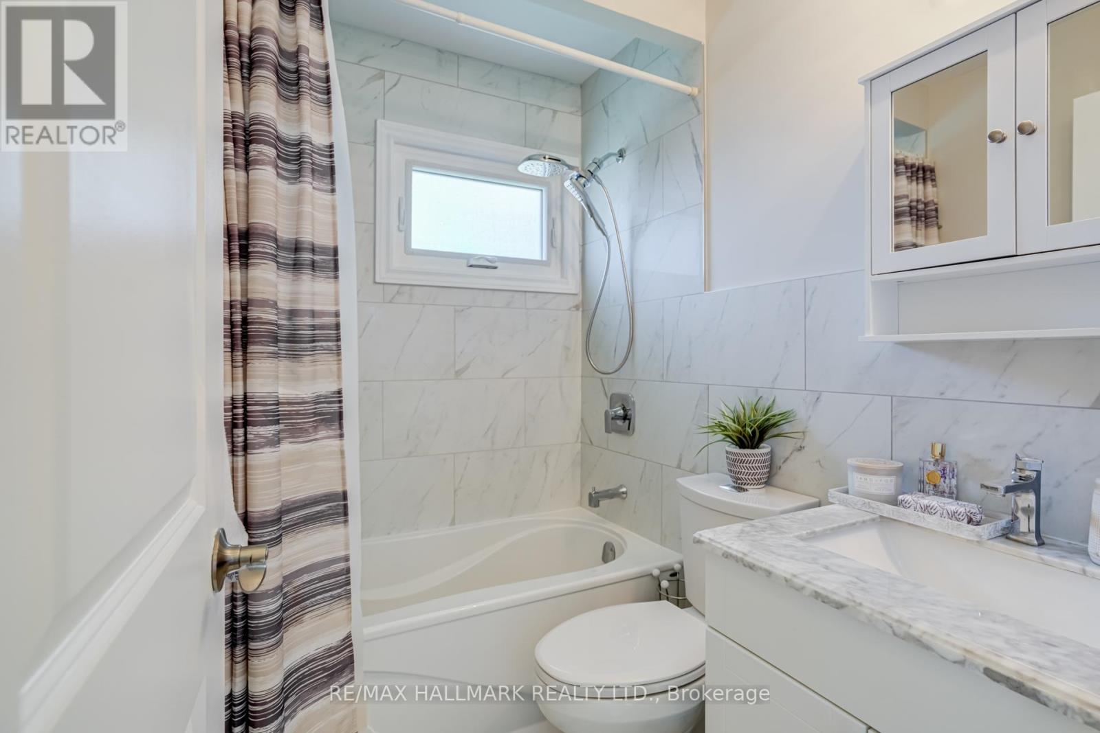 366 Wildwood Drive, Oakville, Ontario L6K 1T2 - Photo 19 - W13701330