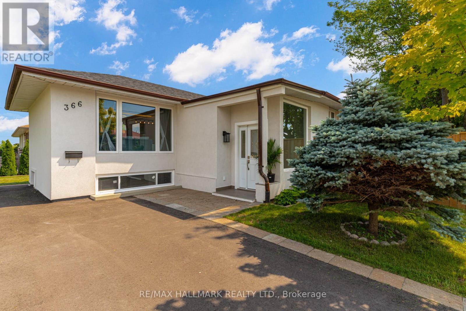 366 Wildwood Drive, Oakville, Ontario L6K 1T2 - Photo 2 - W13701330