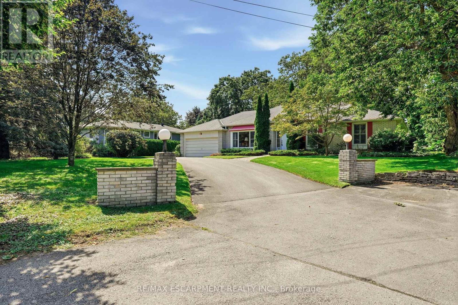 359 LARK AVENUE, Burlington, Ontario