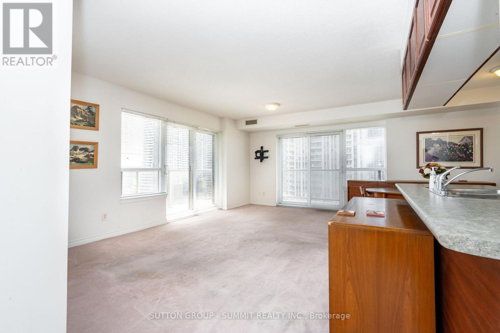 1505 - 350 Princess Royal Drive, Mississauga, Ontario  L5B 4N1 - Photo 21 - W13701386