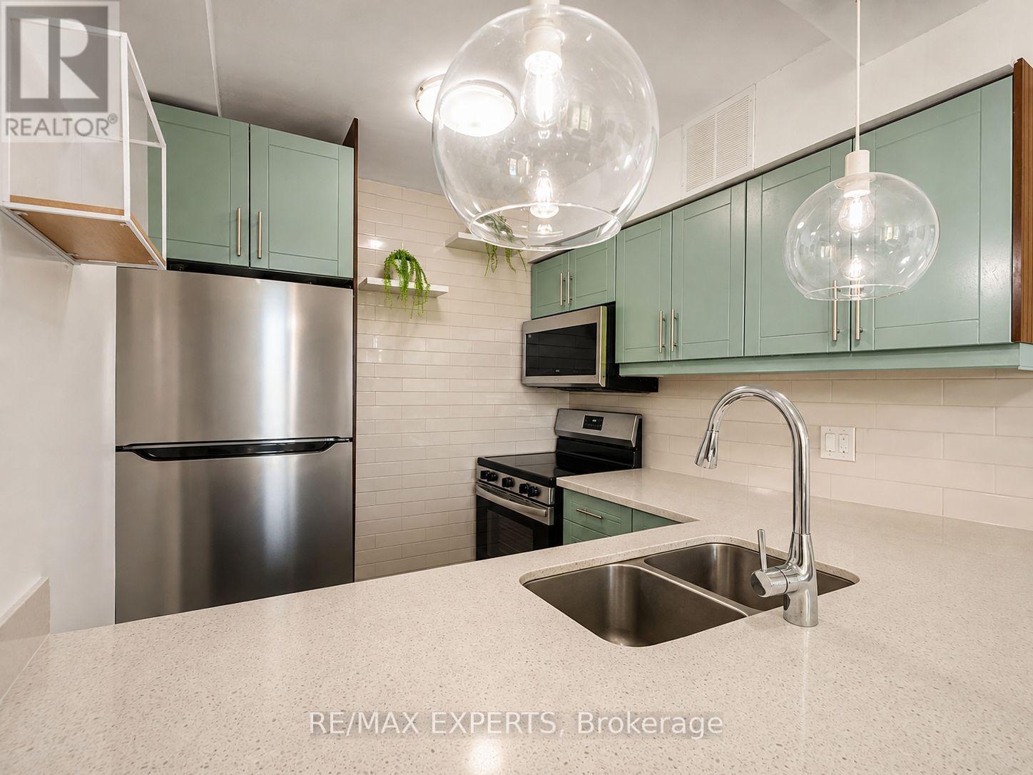 410 - 50 Lotherton Pathway, Toronto, Ontario  M6B 2G7 - Photo 3 - W13701394