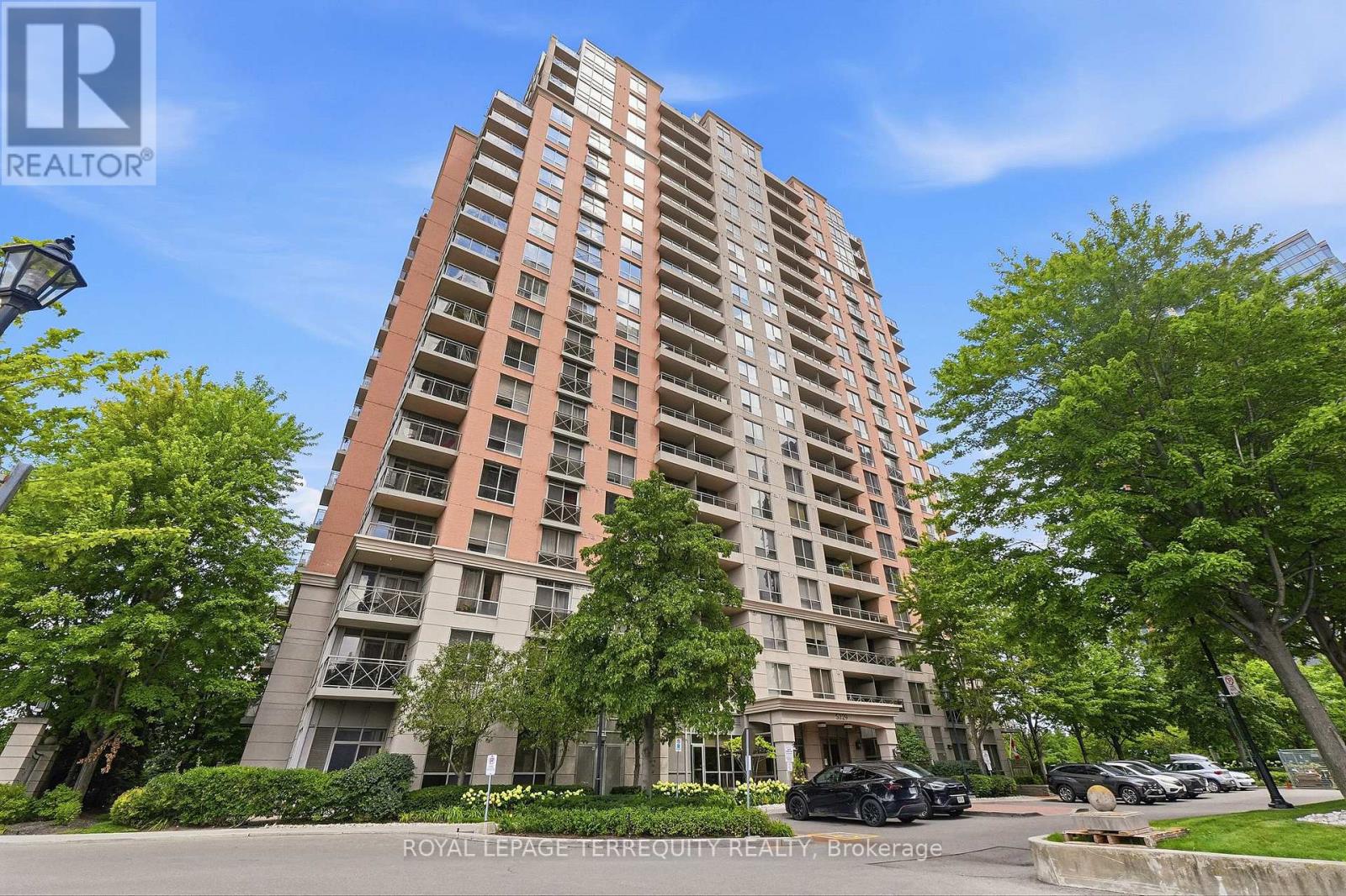 405 - 5229 DUNDAS STREET W, Toronto, Ontario
