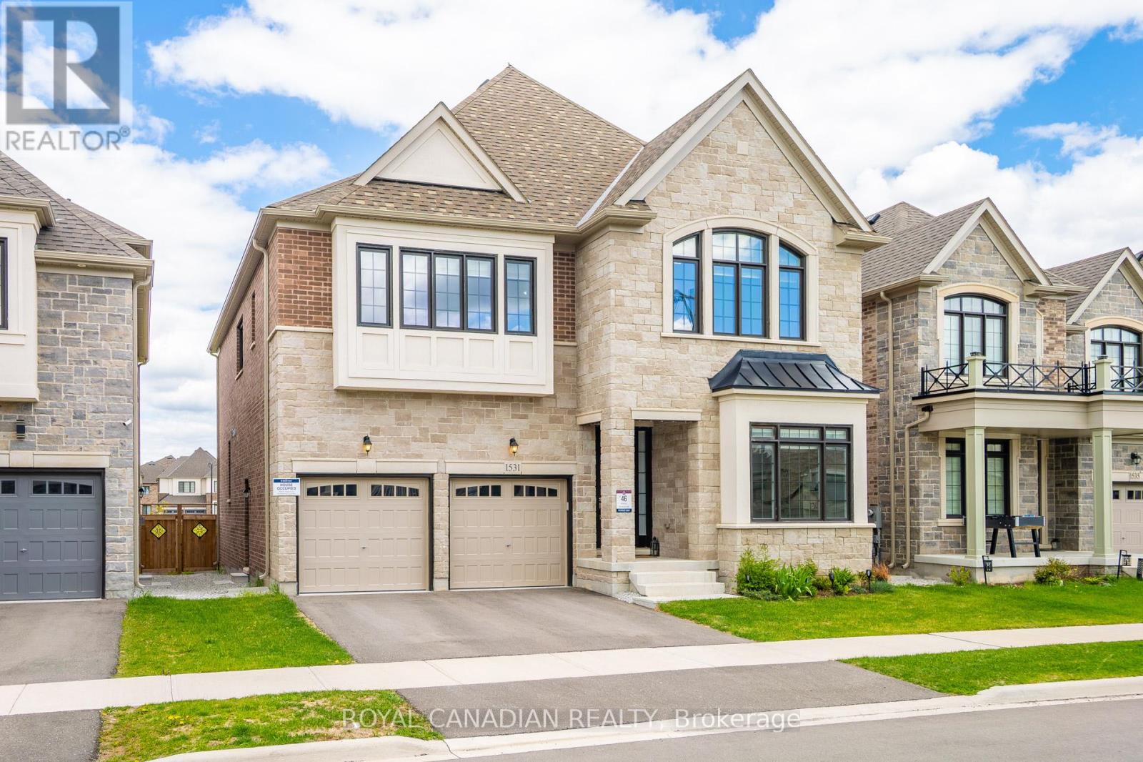 1531 Kitchen Court, Milton, Ontario  L9E 1Y7 - Photo 2 - W13701410