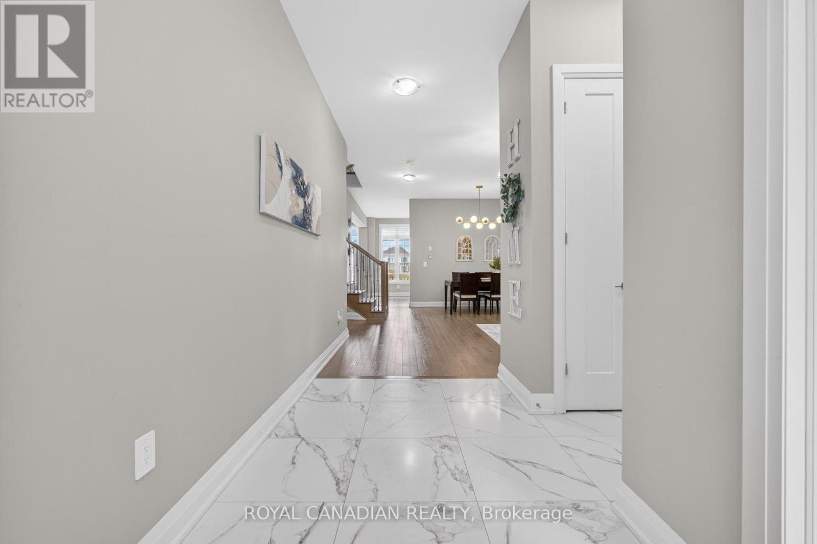 1531 Kitchen Court, Milton, Ontario  L9E 1Y7 - Photo 4 - W13701410