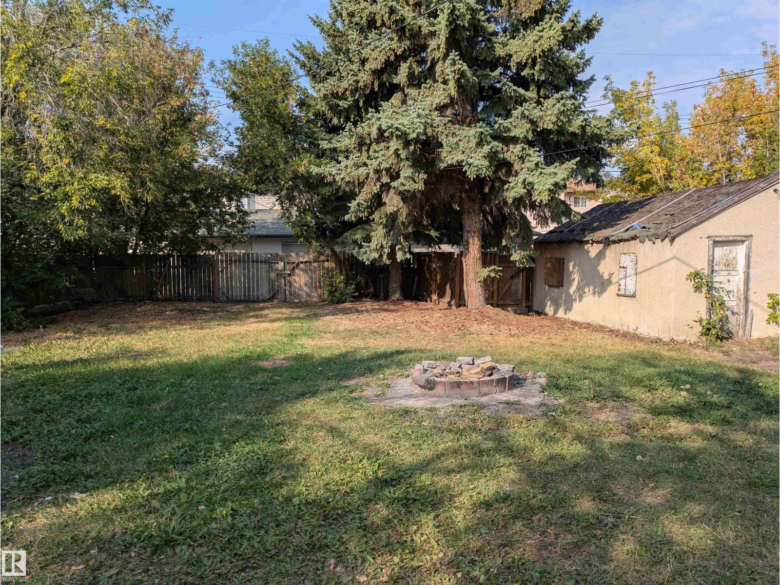 12804 126 St NW, Edmonton, Alberta  T5L 0Y1 - Photo 3 - E4504995