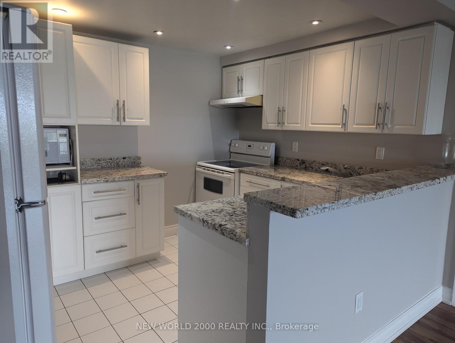 902 - 175 Cedar Avenue, Richmond Hill, Ontario  L4C 9V3 - Photo 8 - N13692198