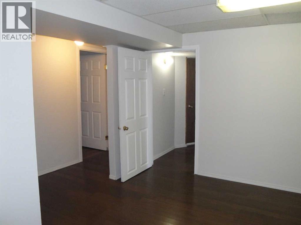 31 Huntford Road Ne, Calgary, Alberta  T2K 3Y8 - Photo 27 - A2332760