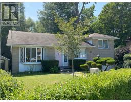 26 ANOLA PLACE, Toronto, Ontario