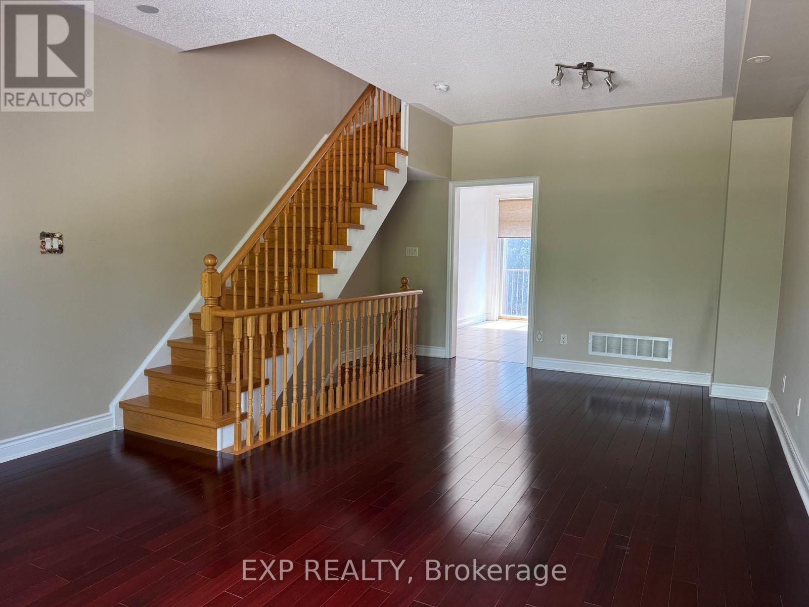 57 Galleria Parkway, Markham, Ontario  L3T 0A3 - Photo 4 - N13698908