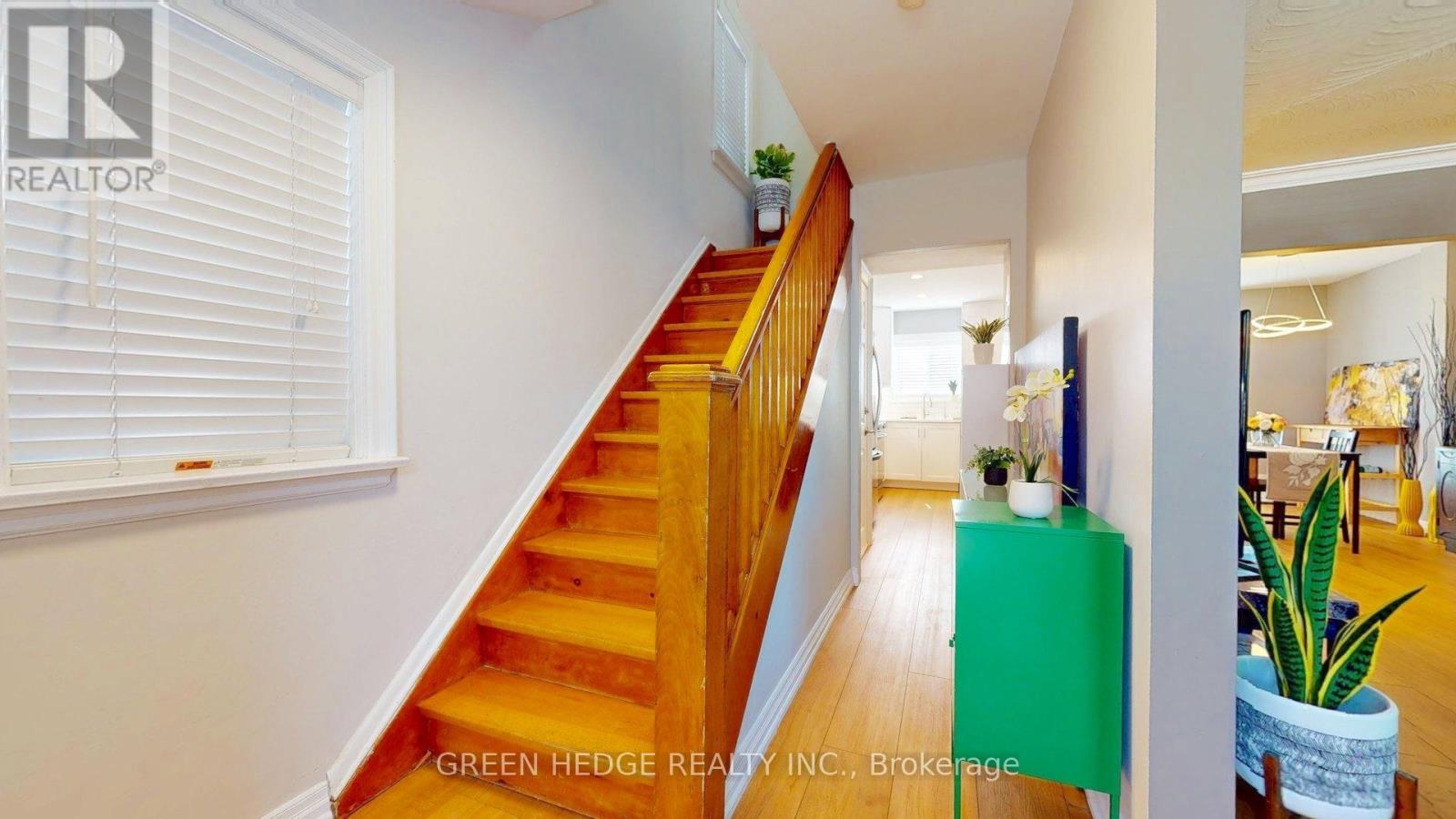 66 Cliff Street, Toronto, Ontario  M6N 4M1 - Photo 9 - W13698756