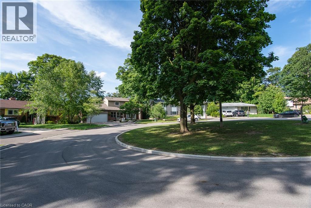 51 Murrayhill Court, Kitchener, Ontario  N2E 1N8 - Photo 50 - 40857076