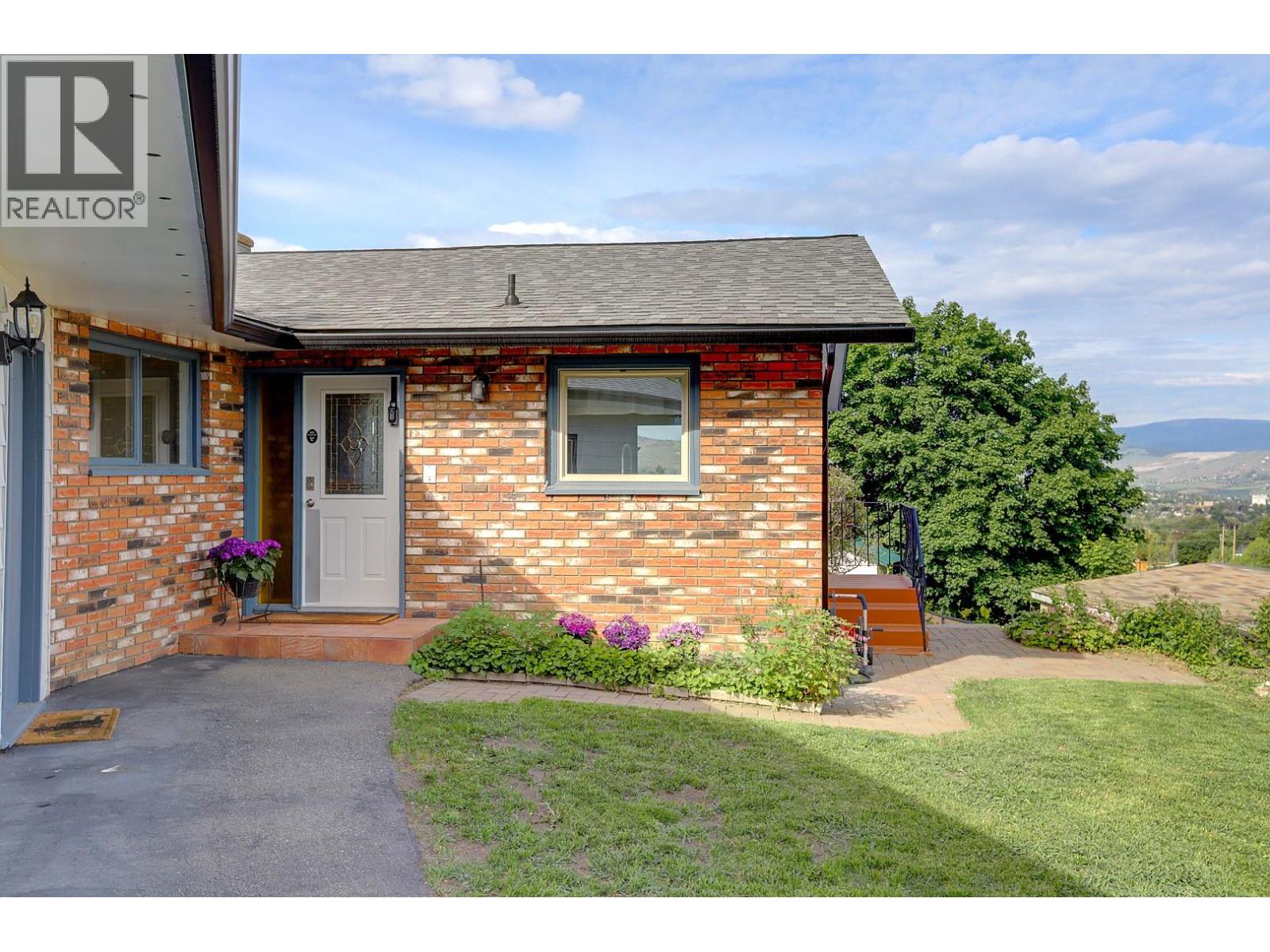 674 Pheasant Road, Vernon, British Columbia  V1B 3B1 - Photo 4 - 10383921