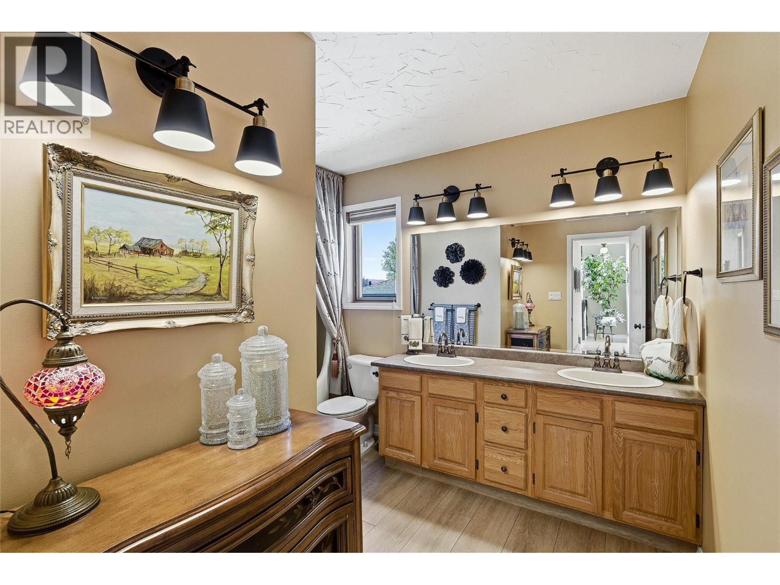 2463 Irvine Avenue, Merritt, British Columbia  V1K 4H4 - Photo 20 - 10384982