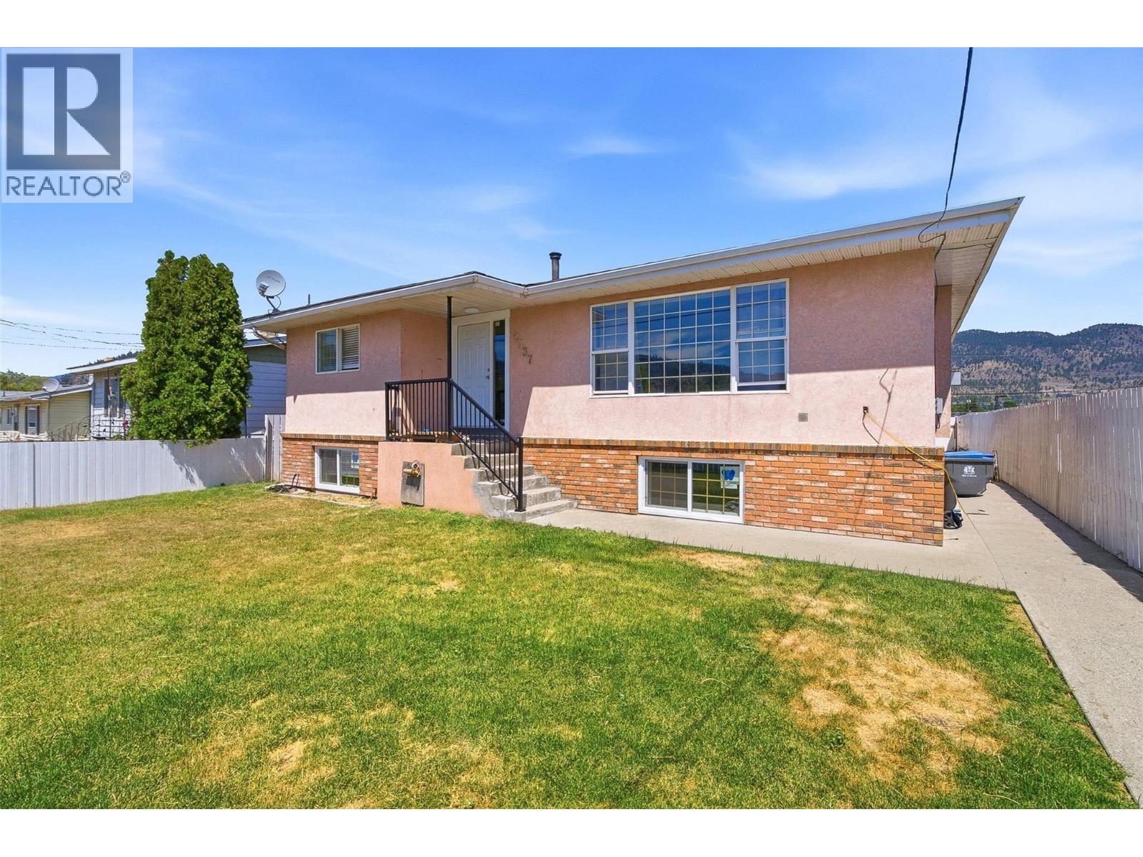 2337 Coutlee Avenue, Merritt, British Columbia  V1K 1B8 - Photo 1 - 10394976