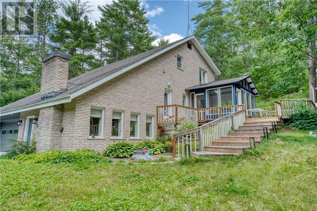 1822 Regional Road 10, Whitefish, Ontario  P0M 3E0 - Photo 2 - 2129944
