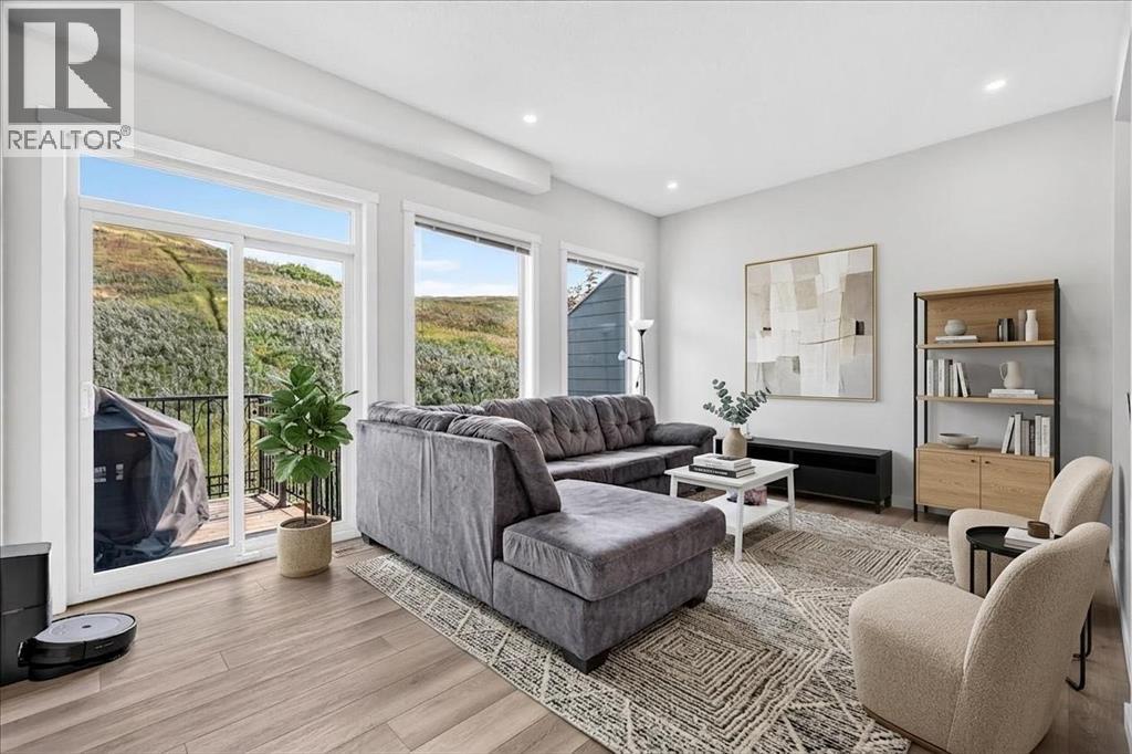 246 Cranbrook Square SE, Calgary, Alberta T3M 3E3 - Photo 4 - A2339123