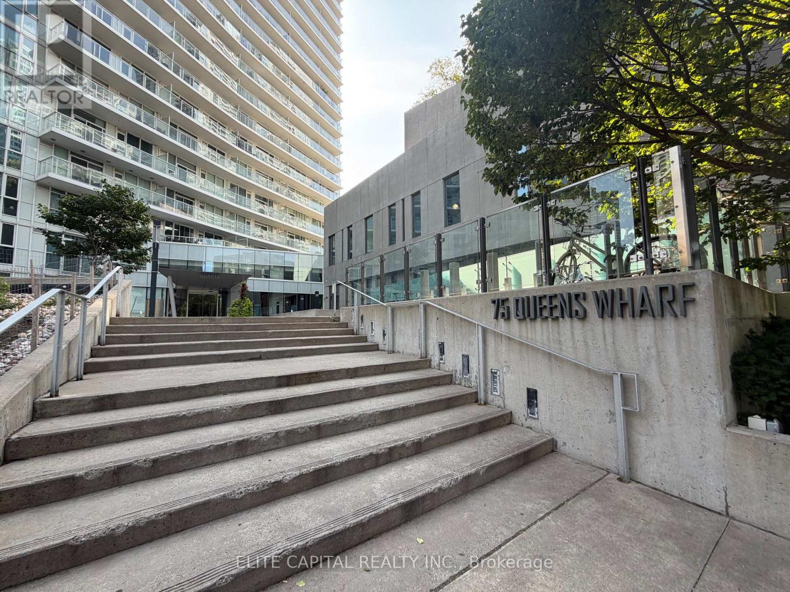 2805 - 75 Queens Wharf Road, Toronto, Ontario  M5V 0J8 - Photo 2 - C13698246