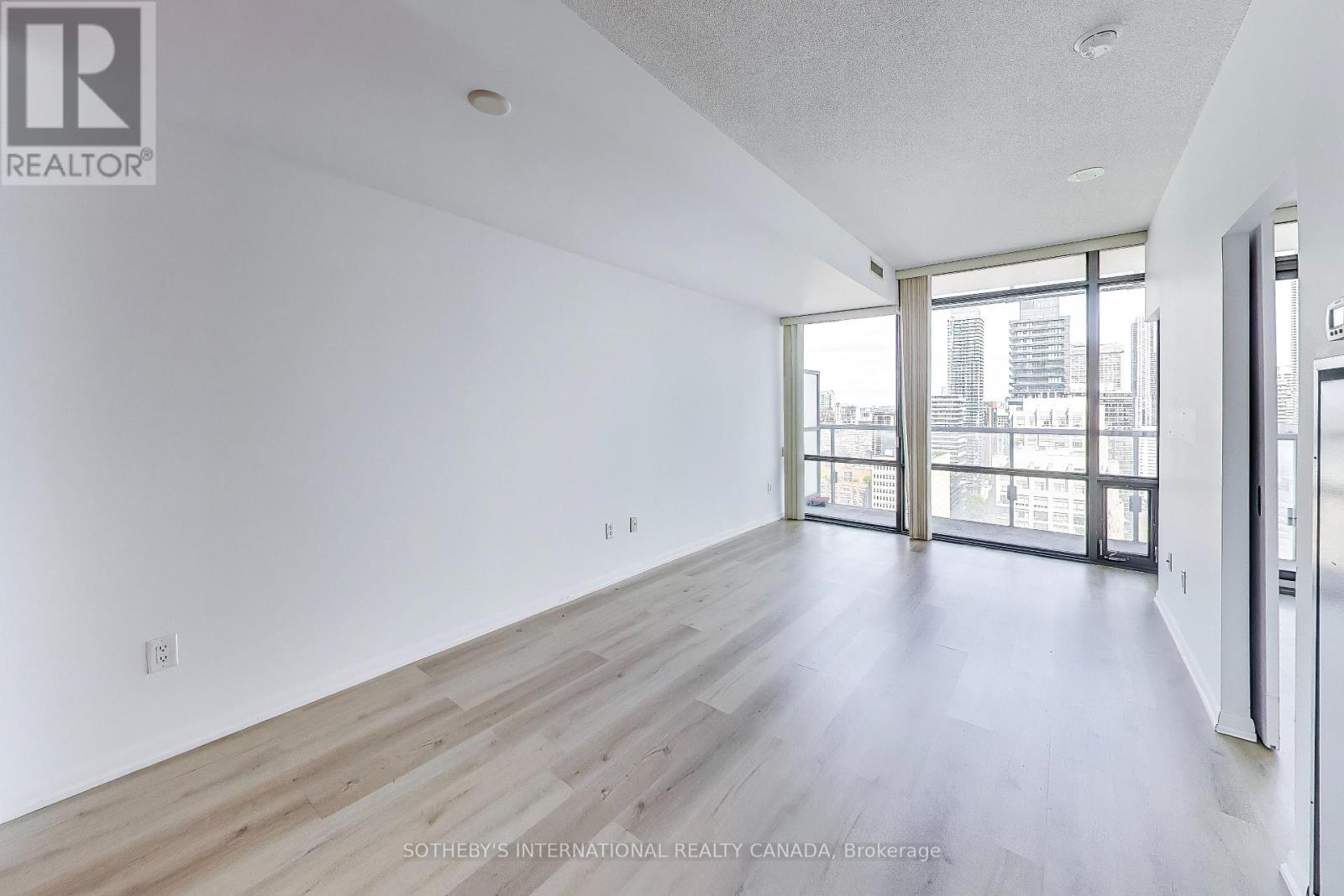 3305 - 37 Grosvenor Street, Toronto, Ontario  M4Y 3G5 - Photo 5 - C13701156