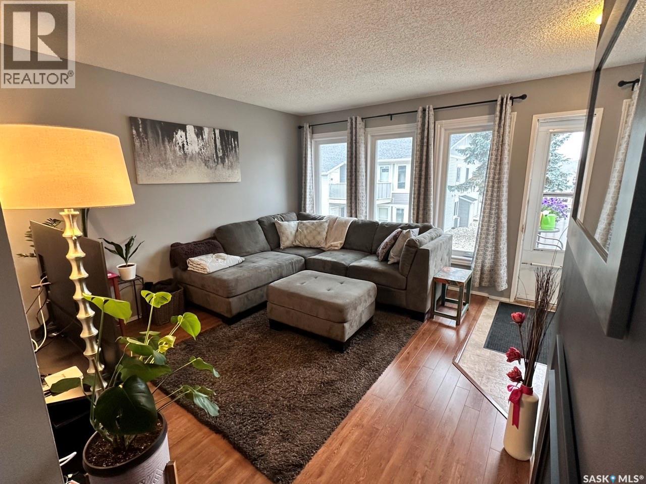 7346 Bennett Drive, Regina, Saskatchewan  S4X 2V3 - Photo 6 - SK046320