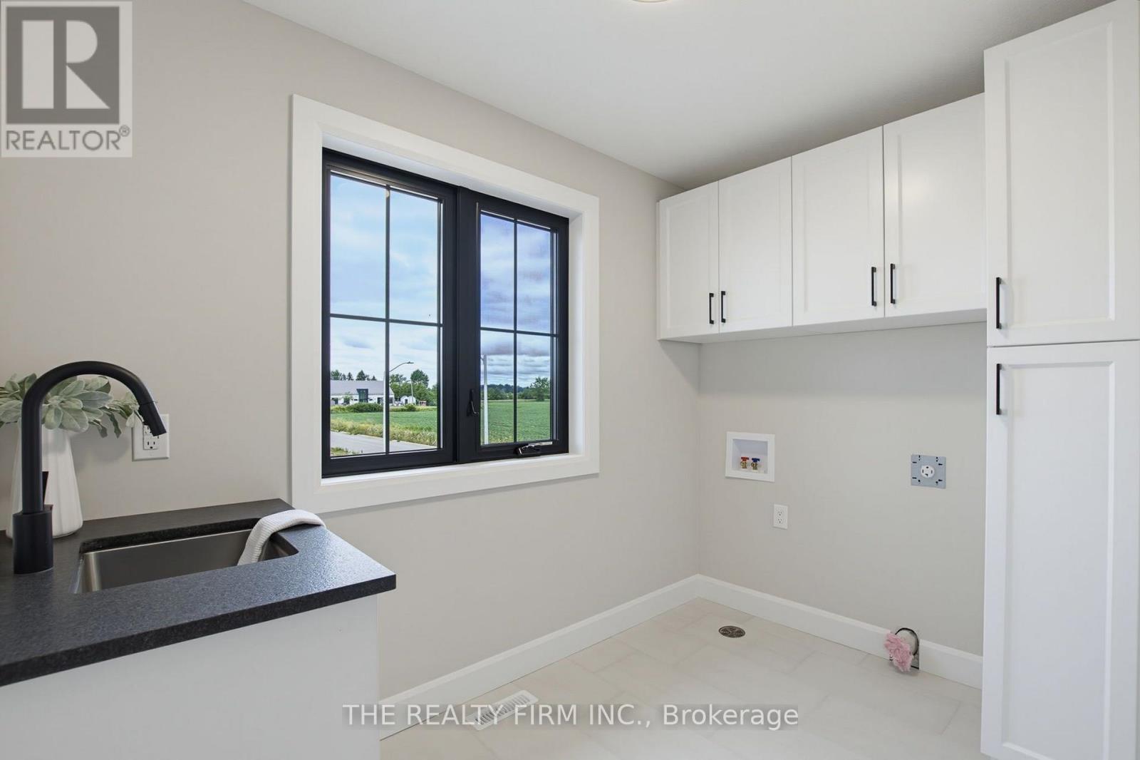 291 Elizabeth Street, Southwest Middlesex, Ontario  N0L 1M0 - Photo 25 - X13701468