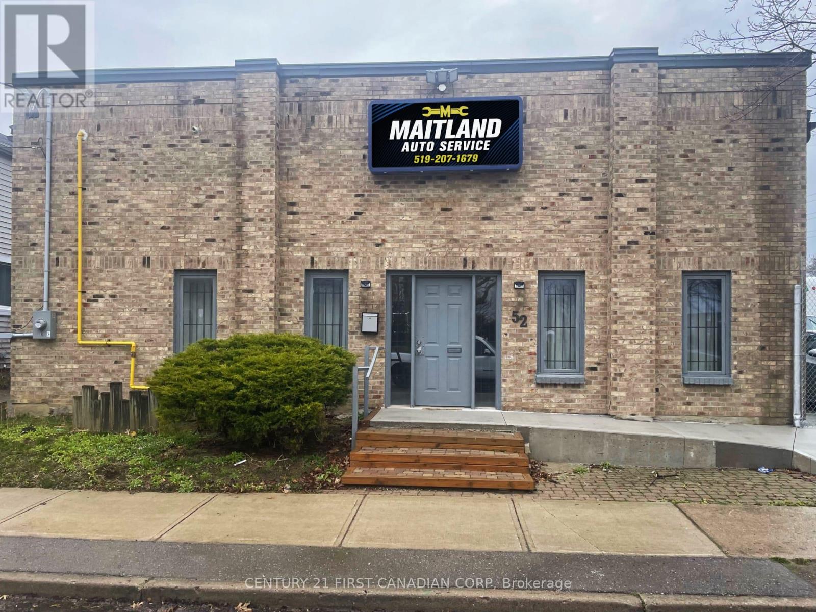 52 Maitland Street, London East, Ontario  N6B 2X1 - Photo 3 - X13701614