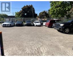 52 MAITLAND STREET, London East, Ontario
