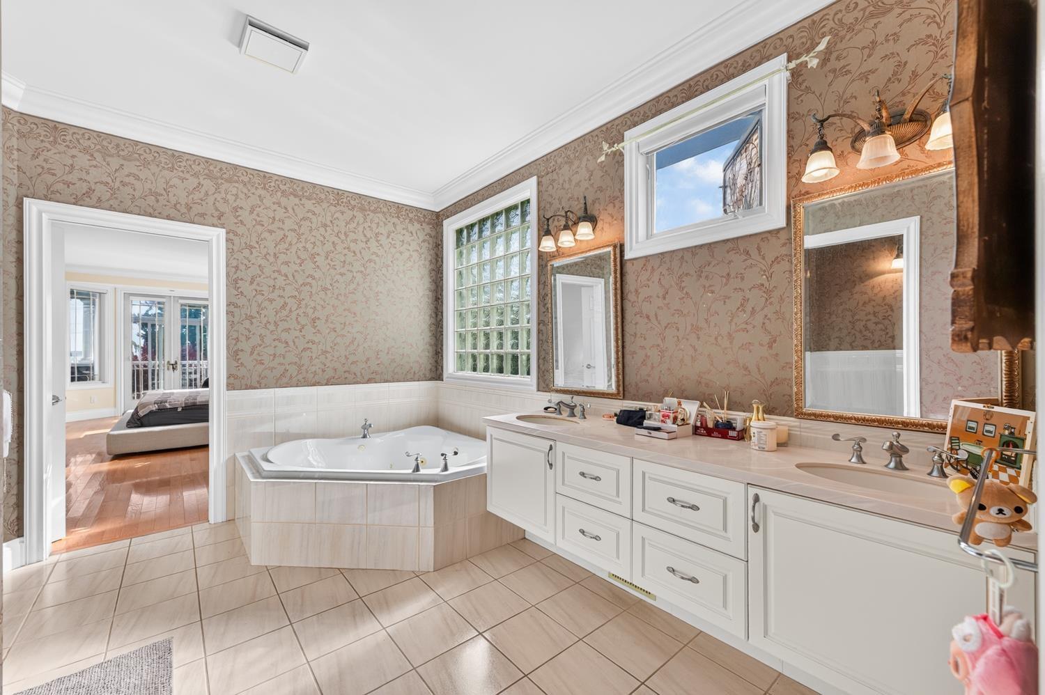 14139 Marine Drive, White Rock, British Columbia  V4B 1A6 - Photo 40 - R3157875