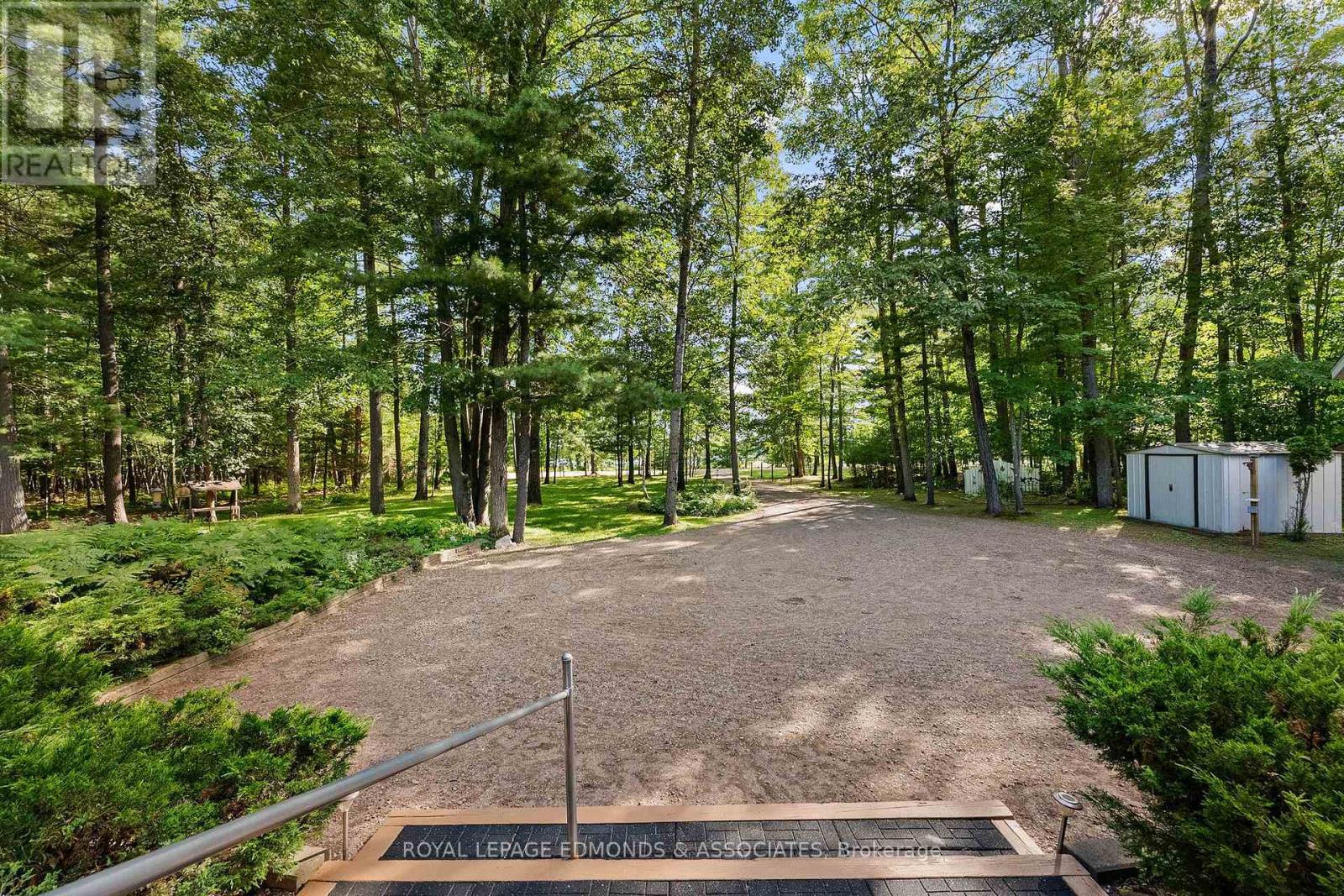 117 Blue Danube Way, Laurentian Valley, Ontario K8A 6W2 - Photo 44 - X13701564