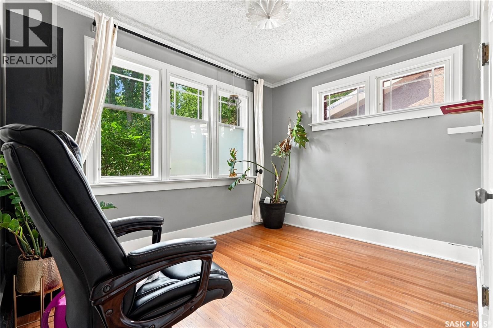 902 4th Avenue N, Saskatoon, Saskatchewan  S7K 2N6 - Photo 5 - SK045802