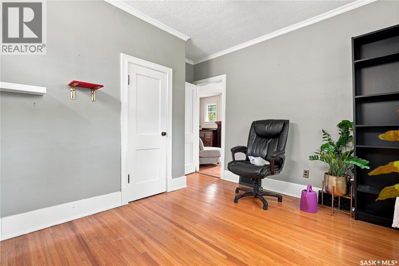 902 4th Avenue N, Saskatoon, Saskatchewan  S7K 2N6 - Photo 6 - SK045802