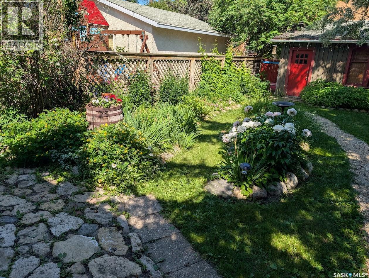 902 4th Avenue N, Saskatoon, Saskatchewan  S7K 2N6 - Photo 50 - SK045802