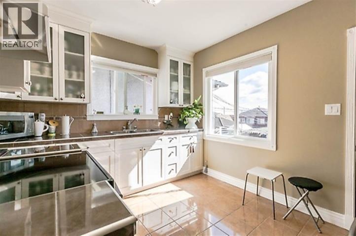 586 E 60th Avenue, Vancouver, British Columbia V5X 2A3 - Photo 9 - R3157861