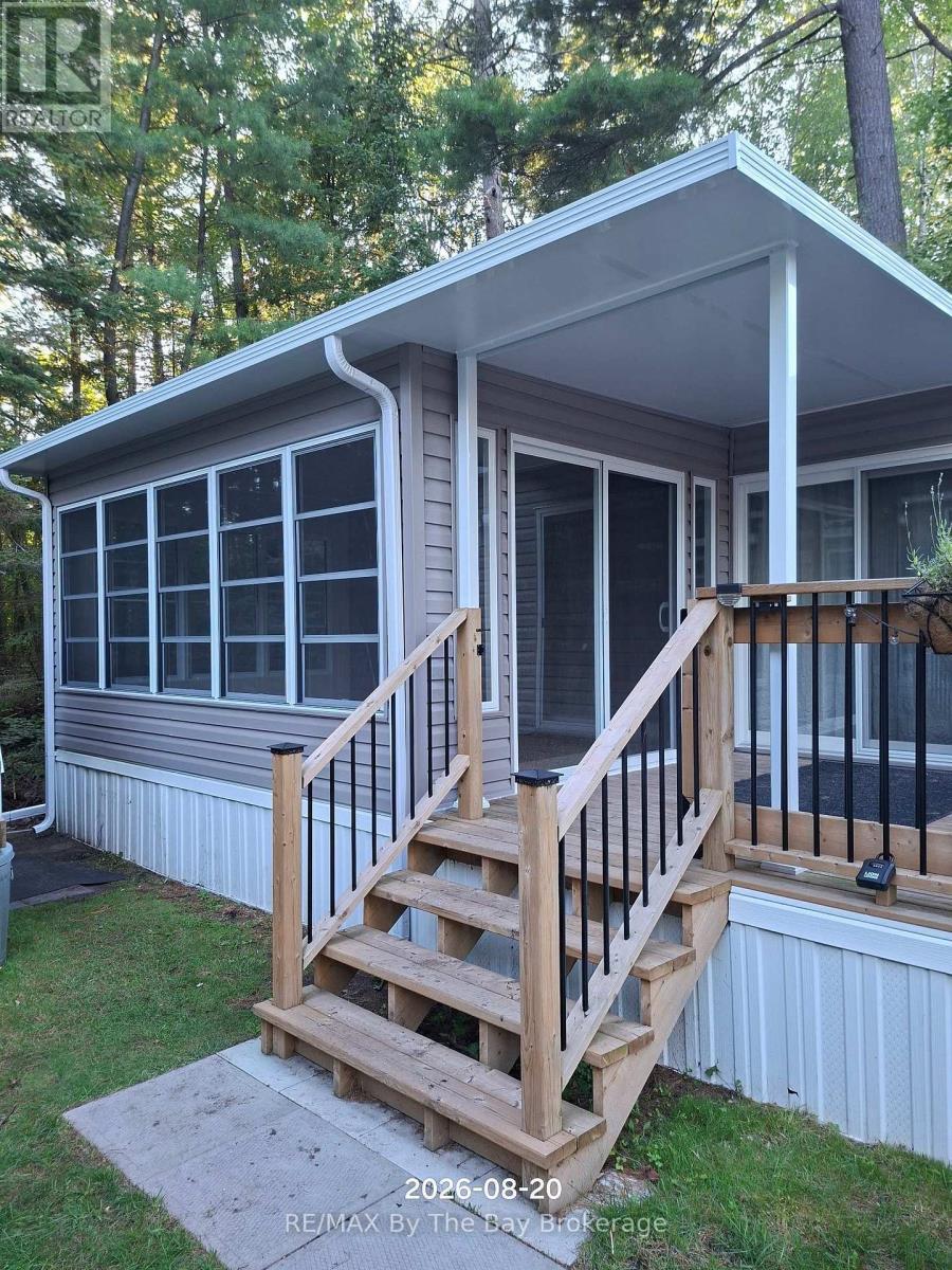 75 - 85 Theme Park Drive, Wasaga Beach, Ontario  L9Z 1X7 - Photo 2 - S13000878