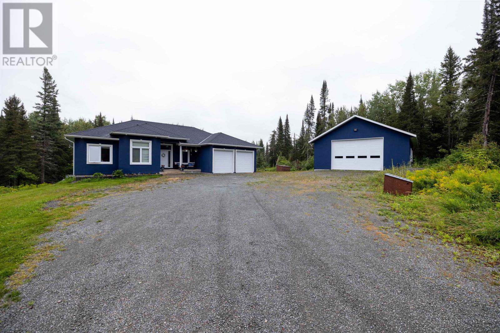 24 Gillespie Rd, Thunder Bay, Ontario  P7J 0E3 - Photo 2 - TB2602465