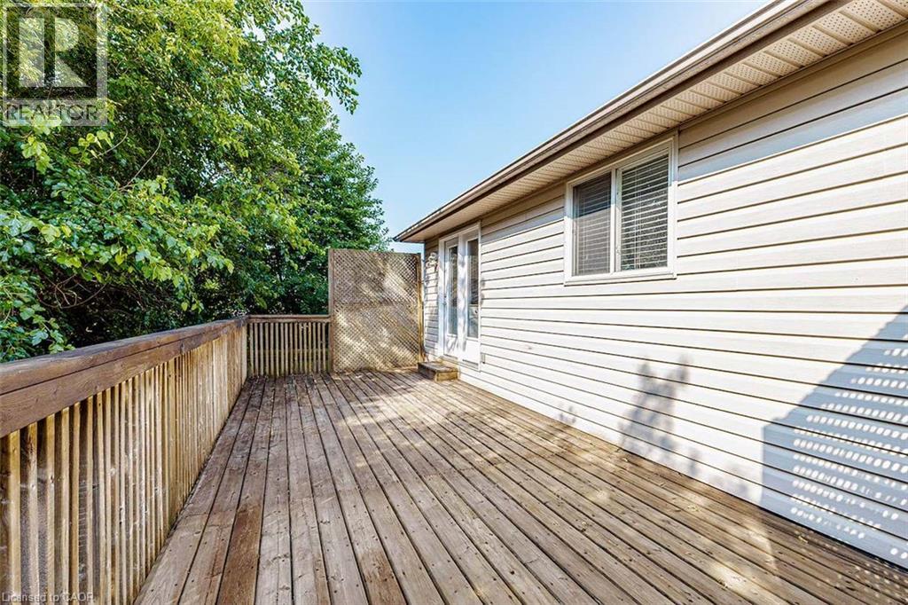 47 Queensway Drive, Strathroy, Ontario  N7G 4M2 - Photo 27 - 40857430