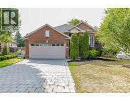 47 QUEENSWAY Drive, Strathroy, Ontario