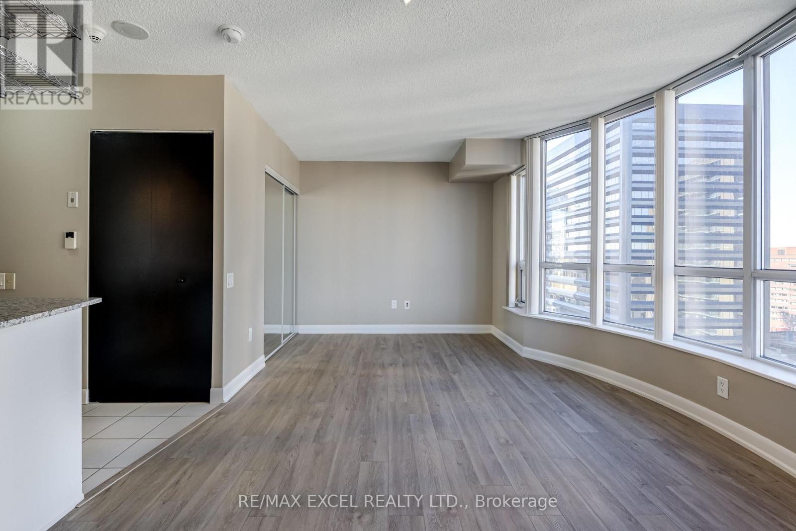 1909 - 33 Sheppard Avenue E, Toronto, Ontario  M2N 7K1 - Photo 11 - C13701446