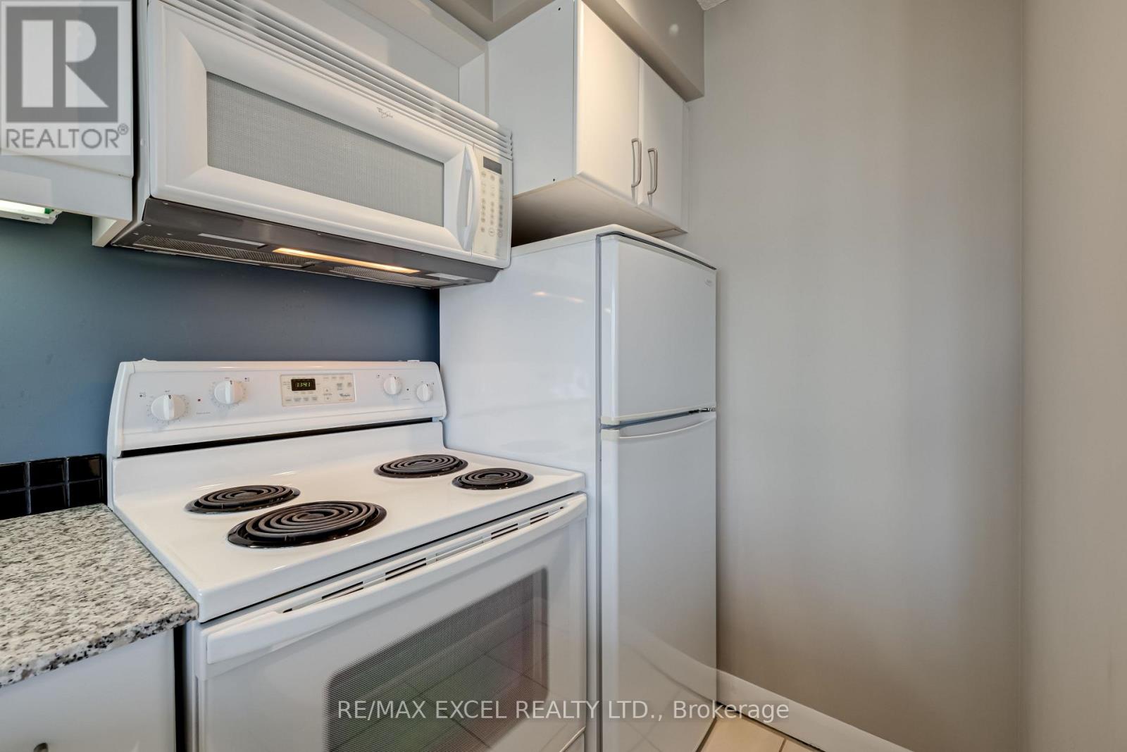 1909 - 33 Sheppard Avenue E, Toronto, Ontario  M2N 7K1 - Photo 13 - C13701446