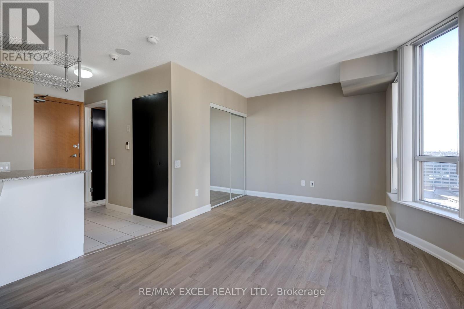 1909 - 33 Sheppard Avenue E, Toronto, Ontario  M2N 7K1 - Photo 15 - C13701446