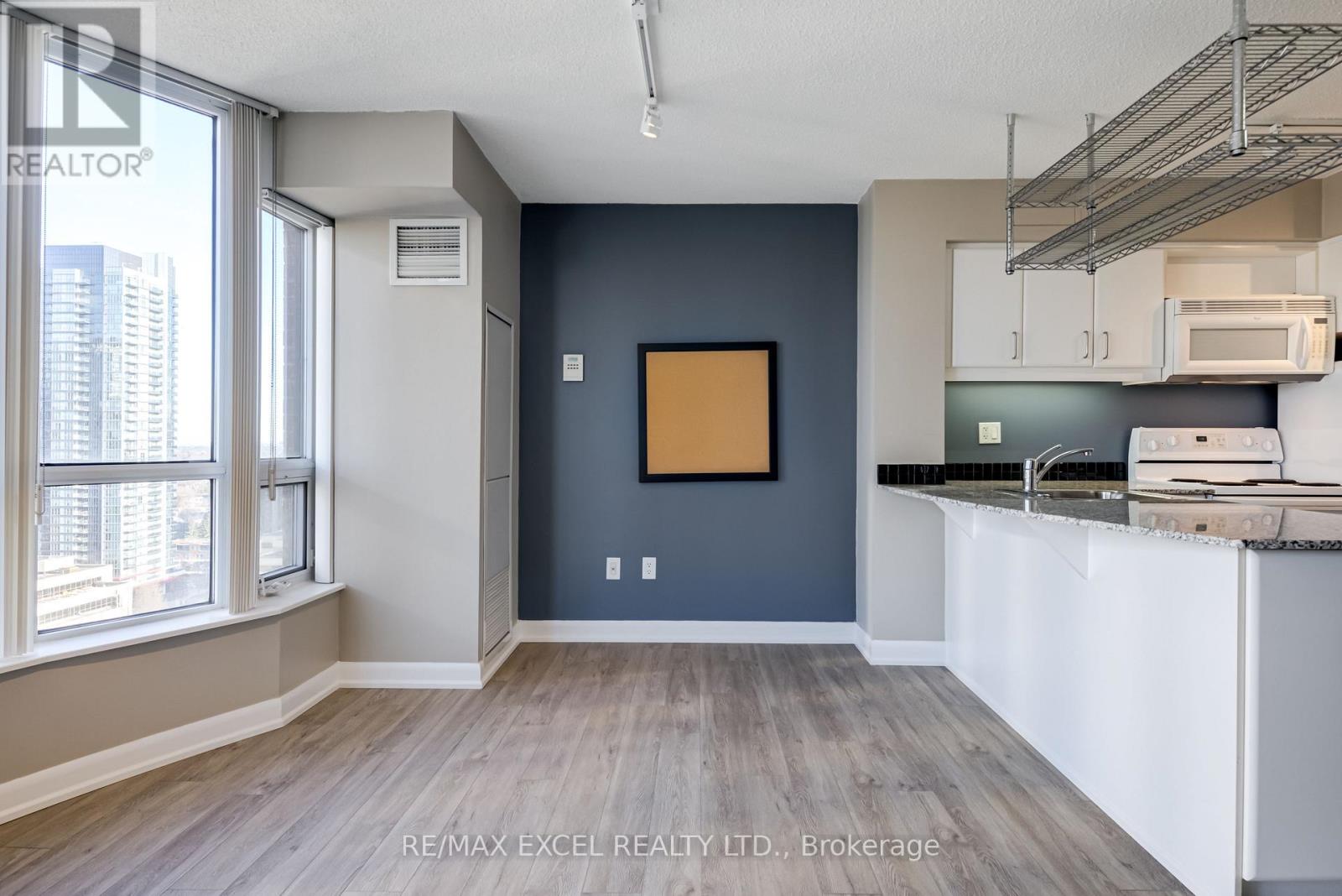 1909 - 33 Sheppard Avenue E, Toronto, Ontario  M2N 7K1 - Photo 18 - C13701446